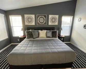 Red Rock Retreat - Page - Bedroom