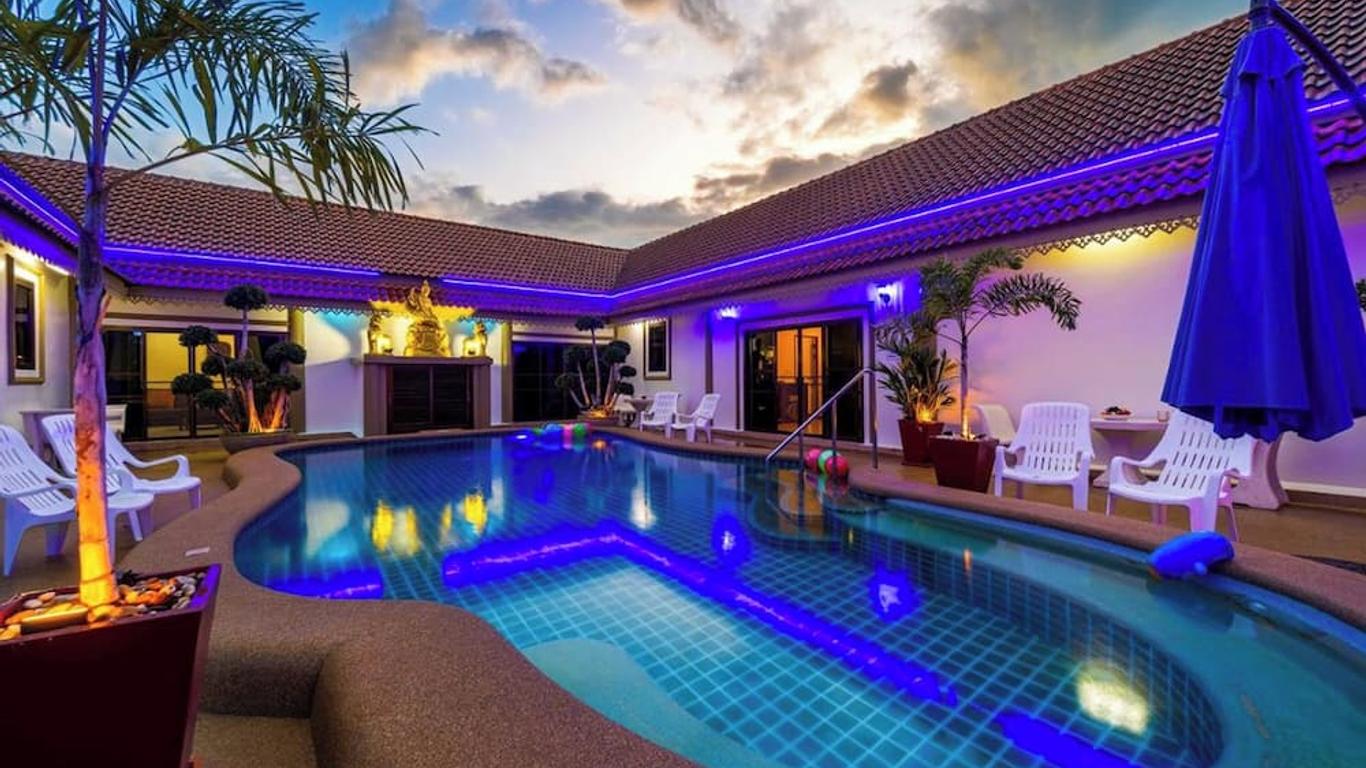 Siam Court Hotel and Resort