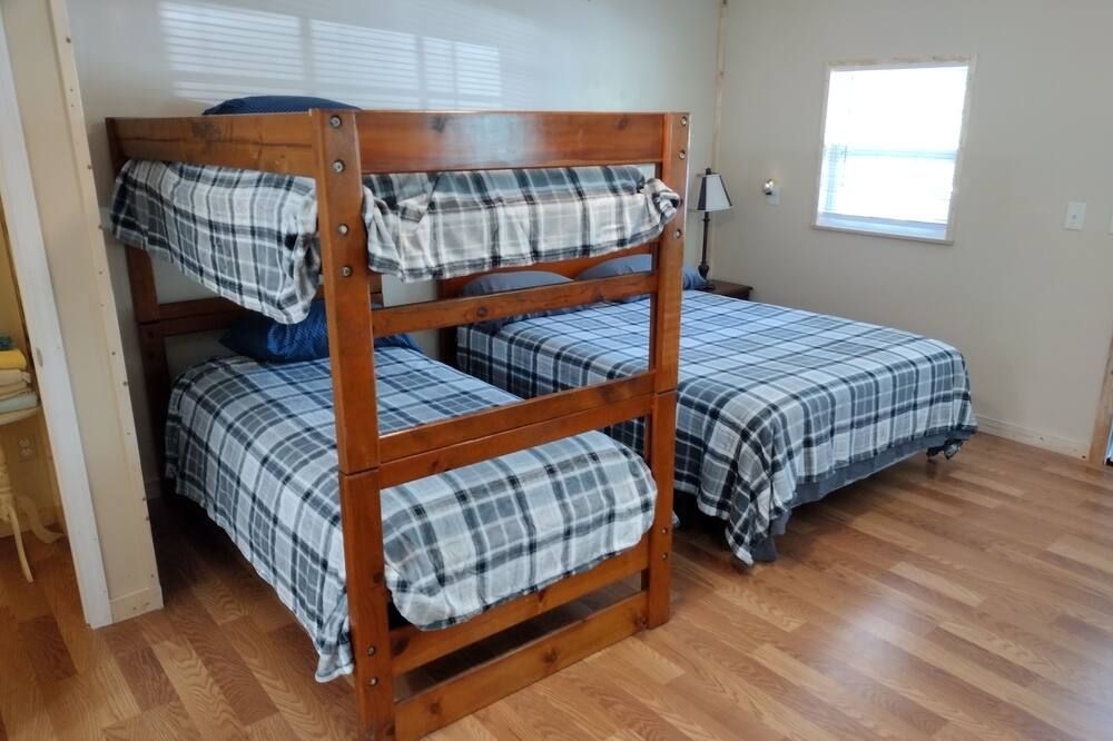 Bedroom view of Big Mountain Cabins with direct access to Windrock ATV Park