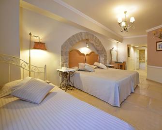 Angelica Traditional Boutique Hotel - Hydra - Slaapkamer