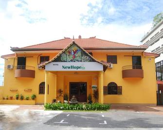 New Hope Inn - George Town - Building