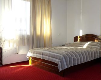 Pensiunea Pizza House - Hangu - Habitación
