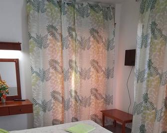 Onisillos Hotel - Larnaca - Bedroom
