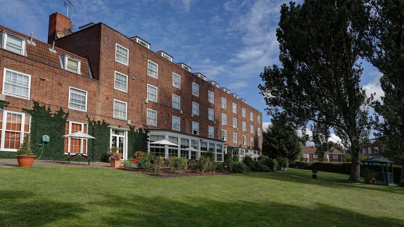 Best Western Welwyn Garden City Homestead Court Hotel