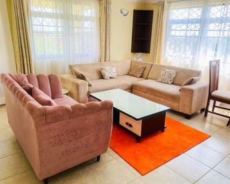Zerubbabel Apartments Kisumu - Kisumu - Living room