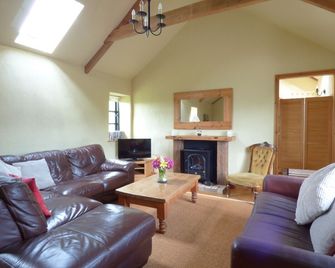 Meadow Cottage - Fowey - Living room