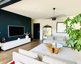 Architect-designed house for 6 people with swimming pool - Burdeos - Sala de estar