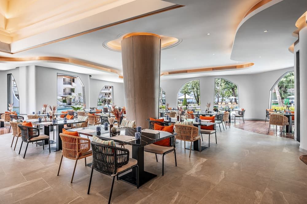 أمورا بيتش ريزورت فوكيت - Choeng Thale - مطعم