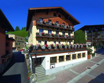 Hotel Peter - Saalbach - Building