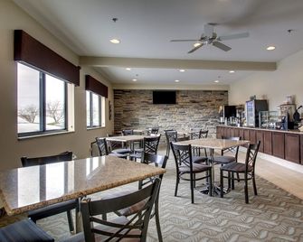 Cobblestone Inn & Suites - Fort Dodge - Fort Dodge
