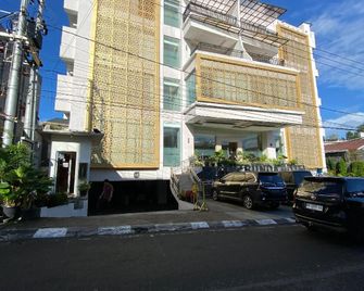 Grand Bunda Hotel Syariah Bukittinggi Powered By Archipelago - Bukittinggi - Bâtiment