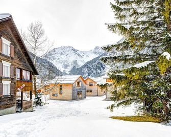 Casalpin Chalets - Brand - Building