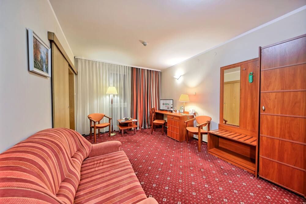 Living room view of Hotel Gromada Warszawa Centrum