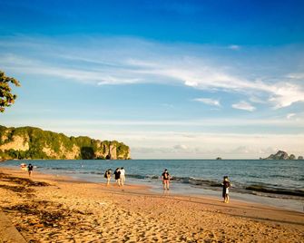 Aonang Sunset Hotel - Sha Extra Plus - קראבי - חוף