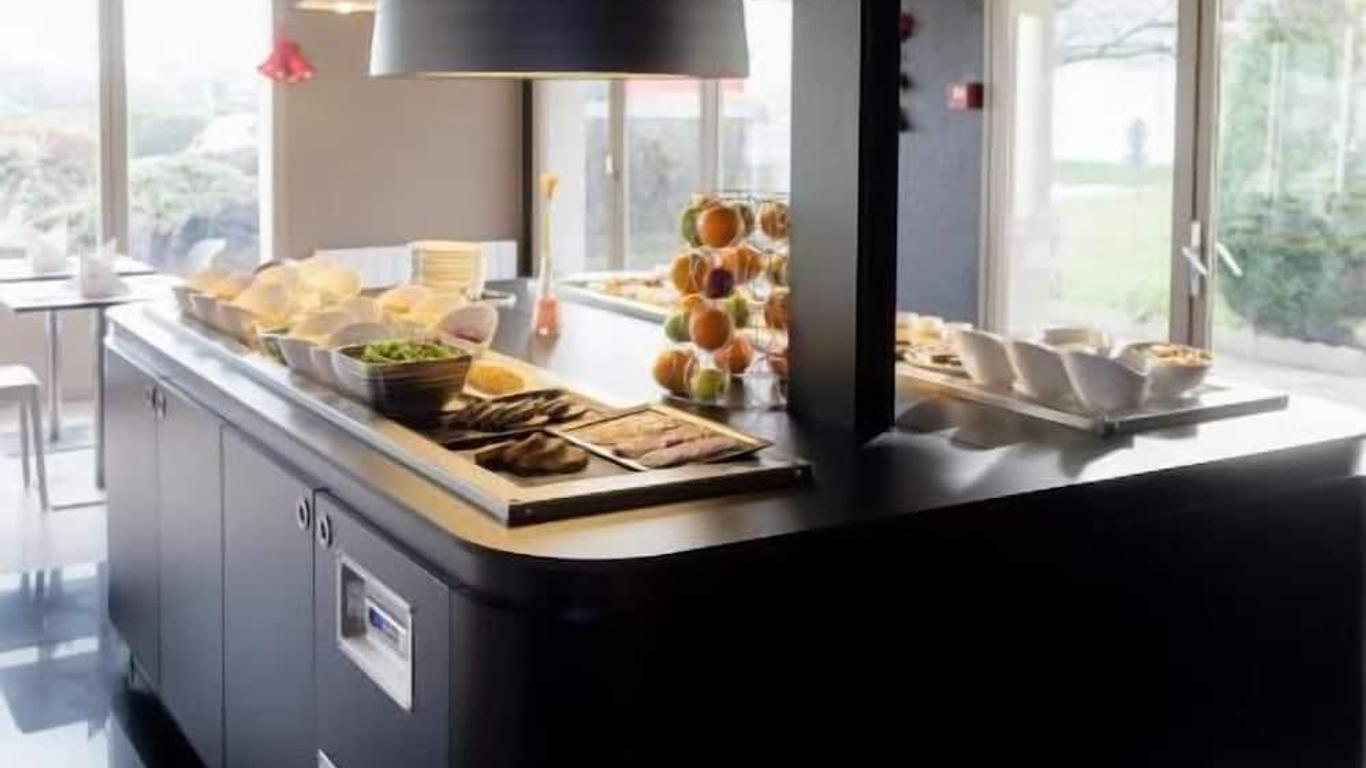 Hotel inn Design Laval