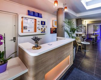 ibis budget Orange Centre - אורנג' - דלפק קבלה