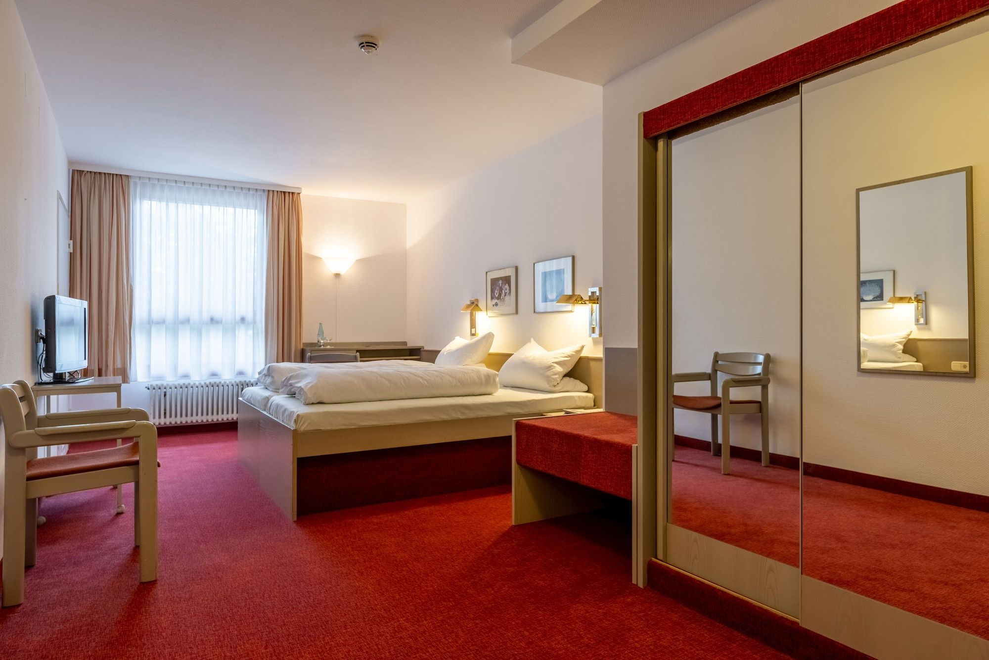 Autobahnrasthaus & Motel Baden-Baden - Baden-Baden