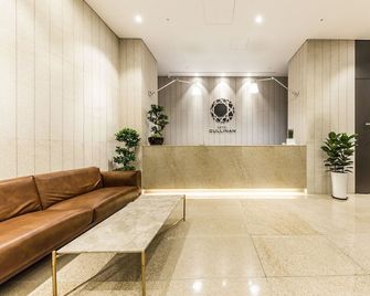 Hotel Cullinan Guro - Seoul - Front desk