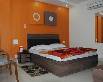 Hotel Party Inn - Bathinda - Habitación