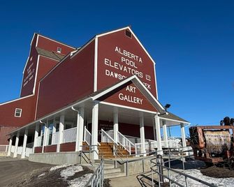 Coast Dawson Creek Hotel - Dawson Creek - Building
