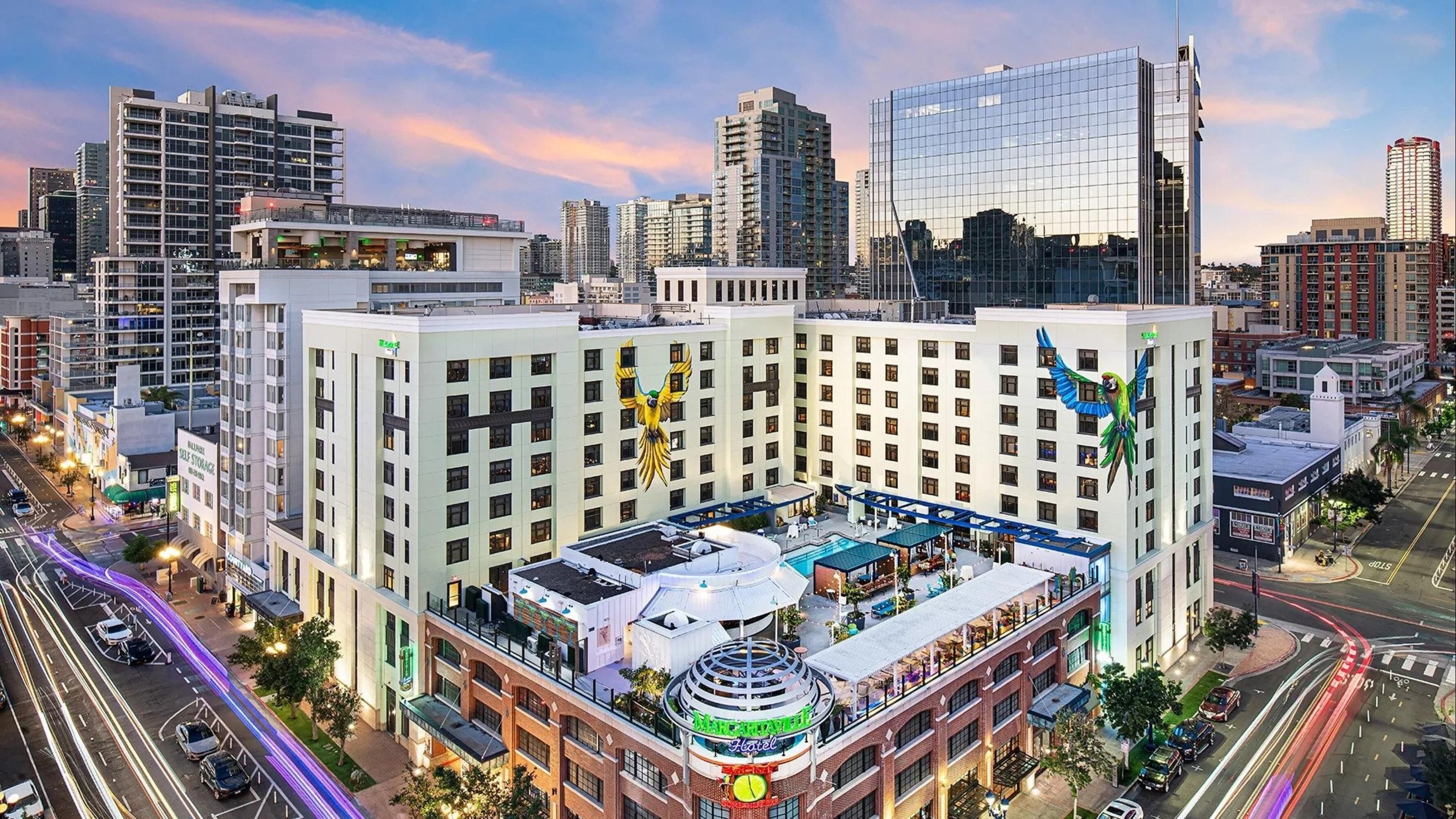 Margaritaville Hotel San Diego Gaslamp Quarter thumbnail 3