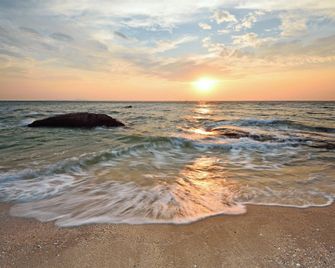 Baan chid Haad - Bang Saen - Beach