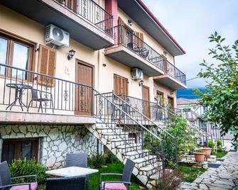 Enastron - Kalavryta - Building
