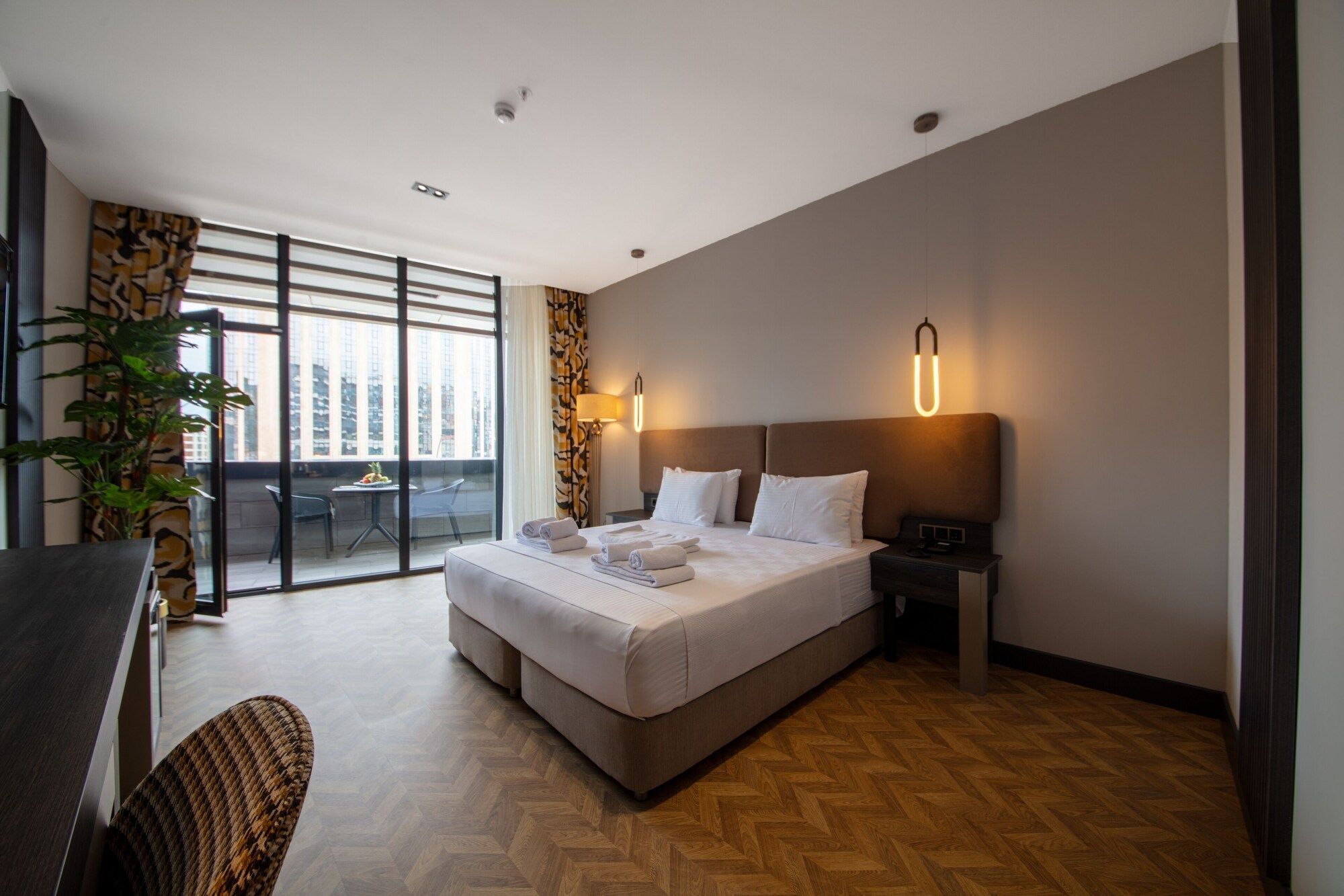 في سنتر هوتل - طرابزون - غرفة نوم