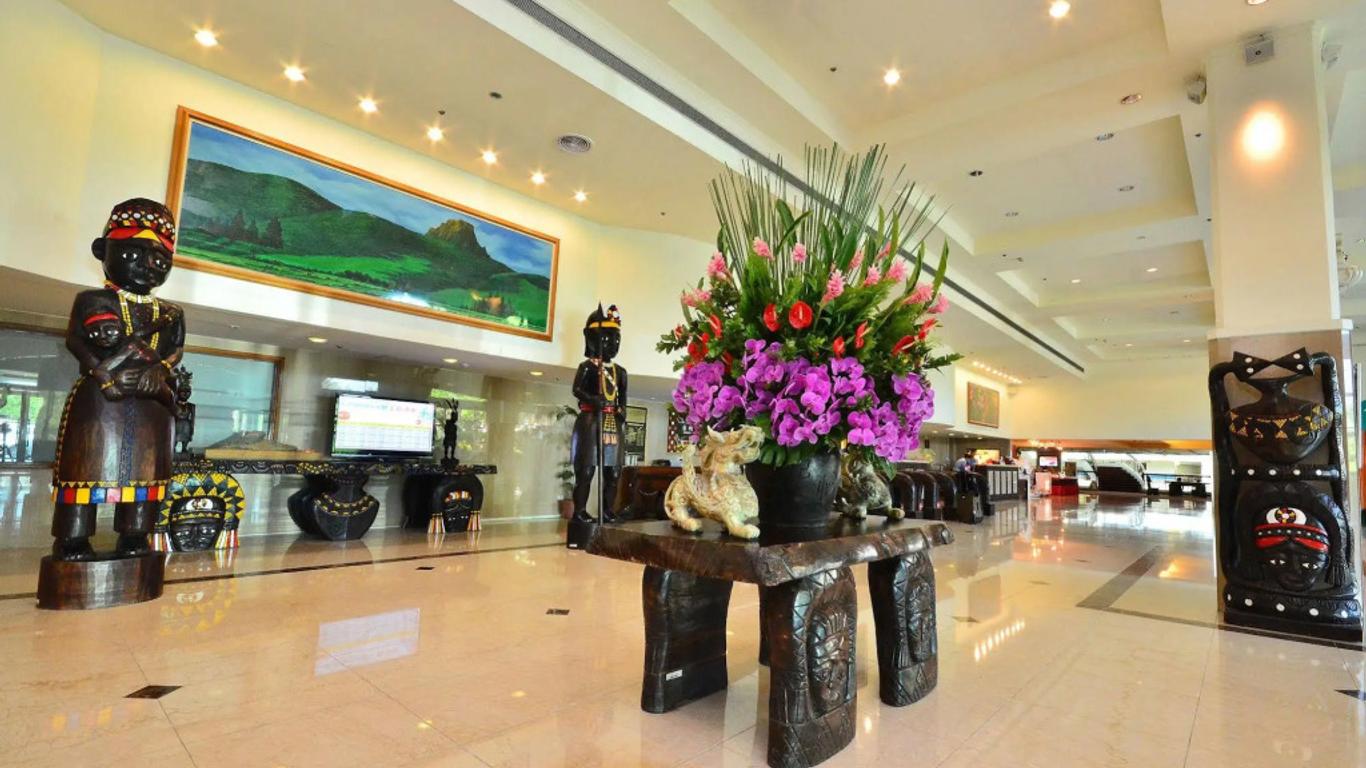 Howard Kenting Wonder House