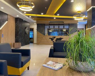 Golden World Suite Hotel - Antalya - Lobby