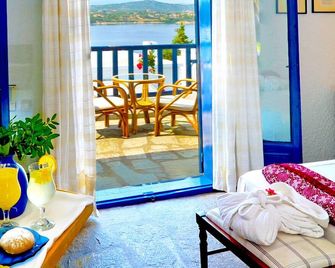 Agionissi Resort - Αμμουλιανή
