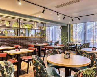 Premier Inn Stafford North - Spitfire - Стаффорд - Ресторан