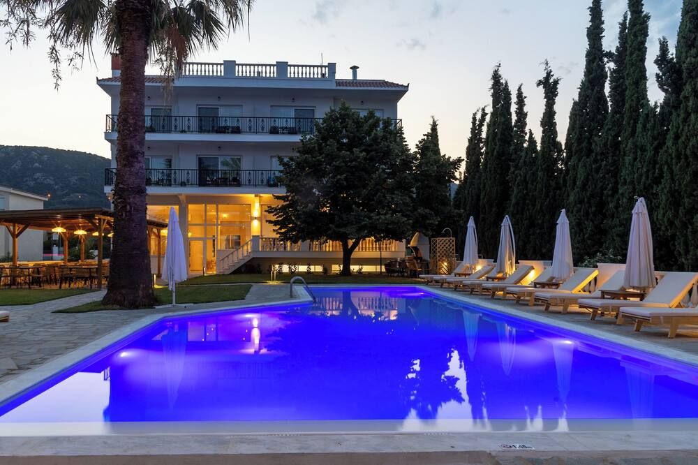 Blue Bay Hotel - Nea Iraklitsa - בריכה