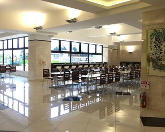 Toyoko Inn Narita Airport Honkan - Narita
