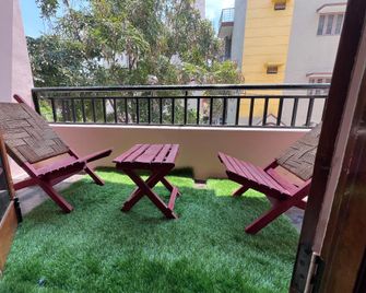Soloscape Hostel - Bengaluru - Balcony