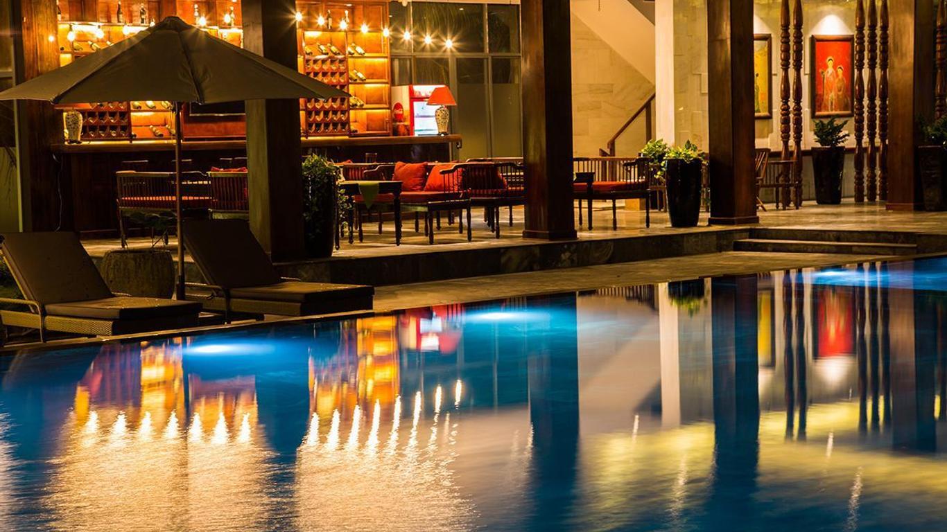 Palmy Beach Club Resort