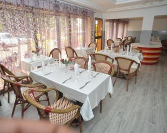 Jess Hotel - Lomé - Restaurant