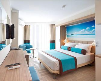 Blue Bay Platinum Hotel - Μαρμαρίδα - Κρεβατοκάμαρα
