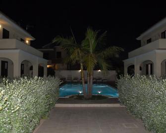 Oasi Tortuga - Mazara del Vallo - Piscina
