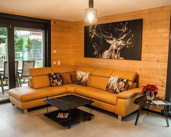 Erlebe das Black oder Forest - Offenburg - Living room