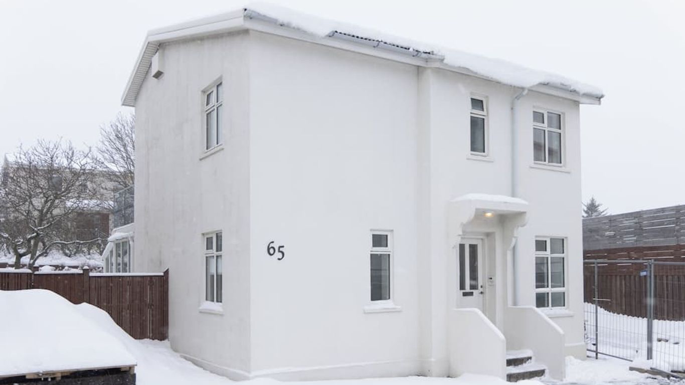 Summerday Guesthouse