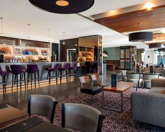 Radisson Blu Hotel, London Canary Wharf East - London - Bar