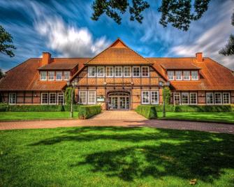 Landhaus am Golfpark Inhaber Marko Nolden - Langenhagen - Будівля