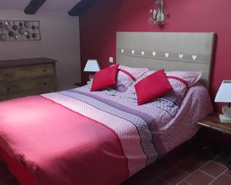 Bastide provencal house, quiet, garden, near verdon (Haut Var) - Saint-Julien - Bedroom