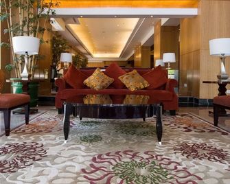 Aston Manado Hotel - Manado - Κτίριο
