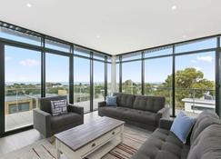Whitewater Apartment 101 - Torquay - Living room