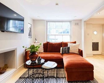 The Myddelton Square - Cosy 1bdr Flat - London - Living room