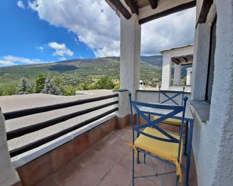 Hotel Apartamento Nueva Alcazaba - Busquístar - Balkon