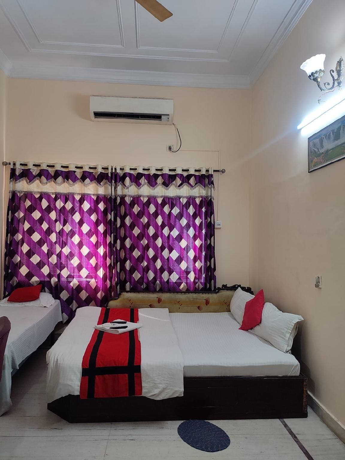 Raviz Inn - Kolkata - Bedroom