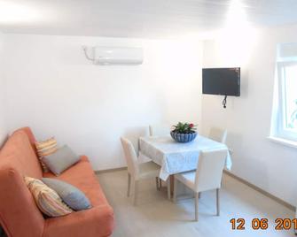 Apartment Mihael - Opatija - Essbereich